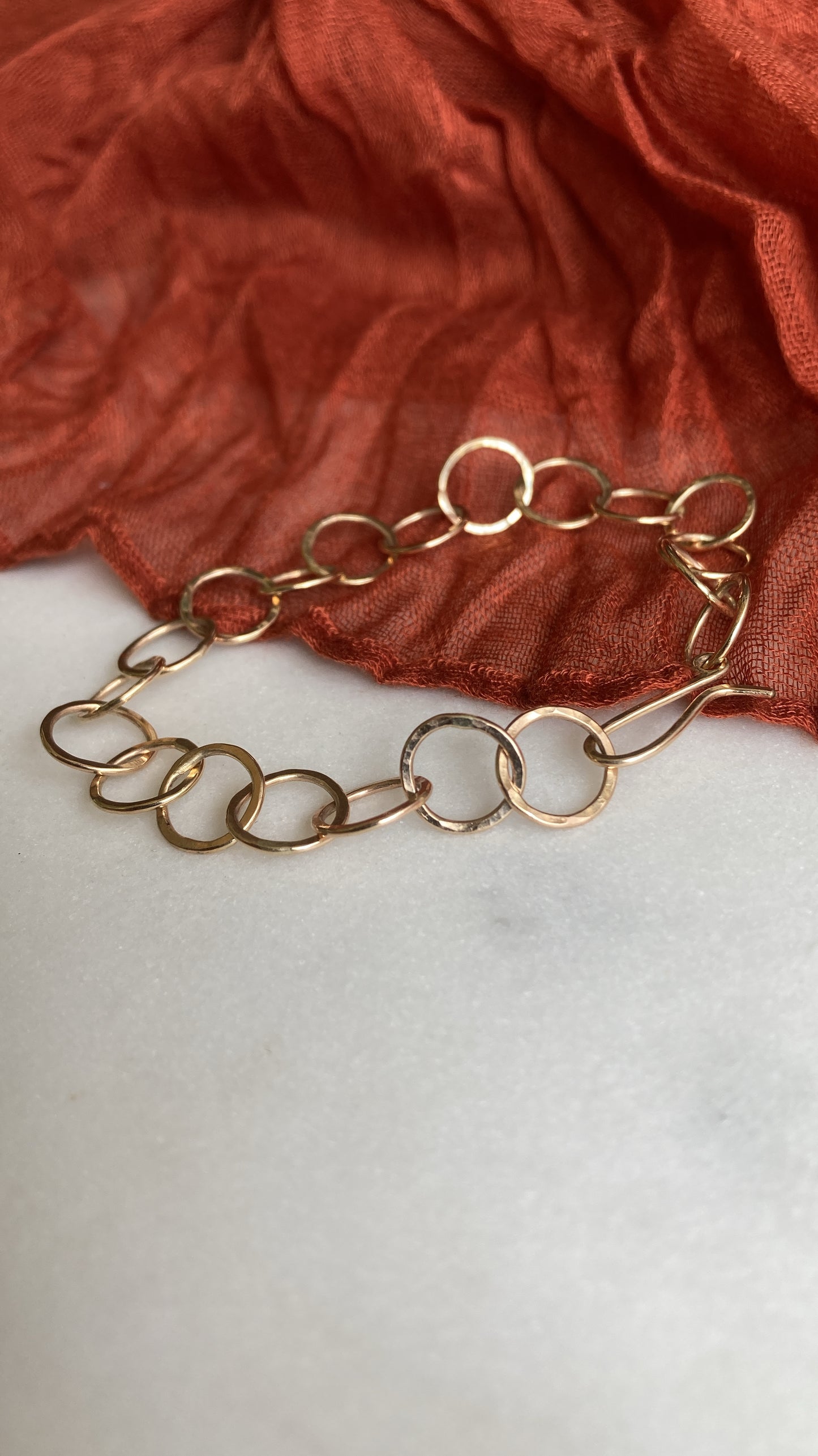 Connection Chain Bracelet (Circle)